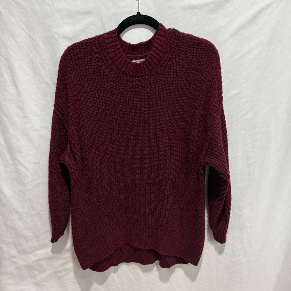 American Eagle Chunky Knit Crewneck Sweater Cozy Girl Casual Academia Minimalist